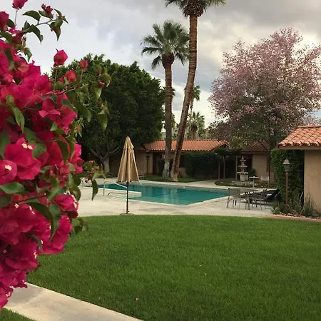 Warm Sands Villa- A Gay Men'S Clothing Optional Resort